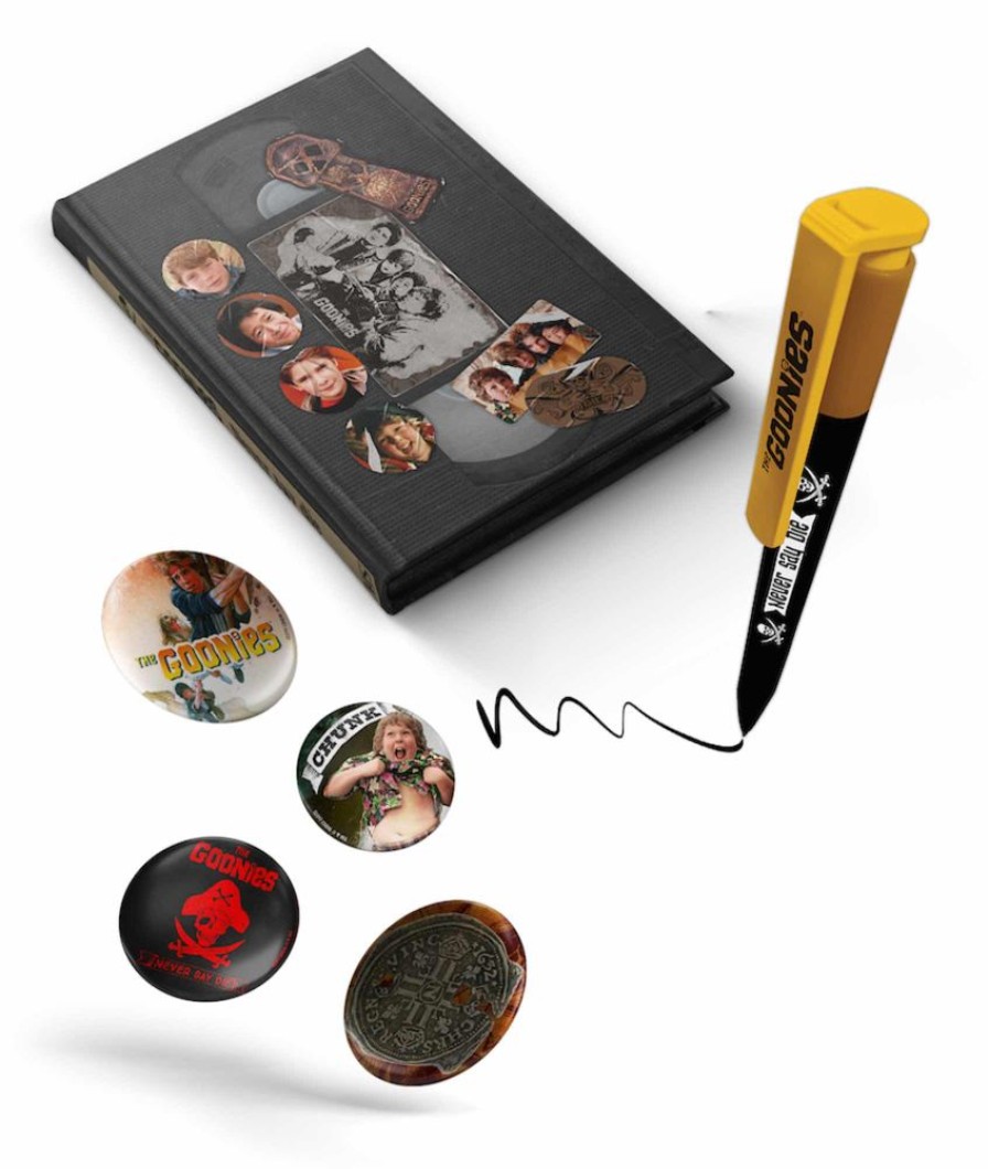 SD Toys | Les Goonies - Set Vhs - Set Papeterie (Cahier, Badges Et Stylo)